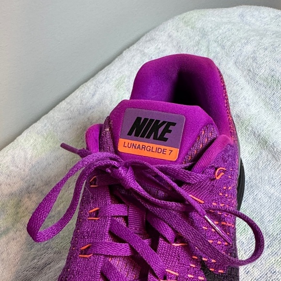 Nike lunarglide 7 Vibrant Purple and Black Running Shoes - Picture 2 of 9